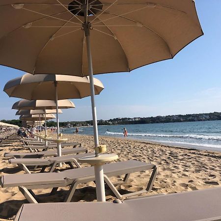 Apartment 2Br, Тристаен In Complex Green Life Sozopol Exteriör bild
