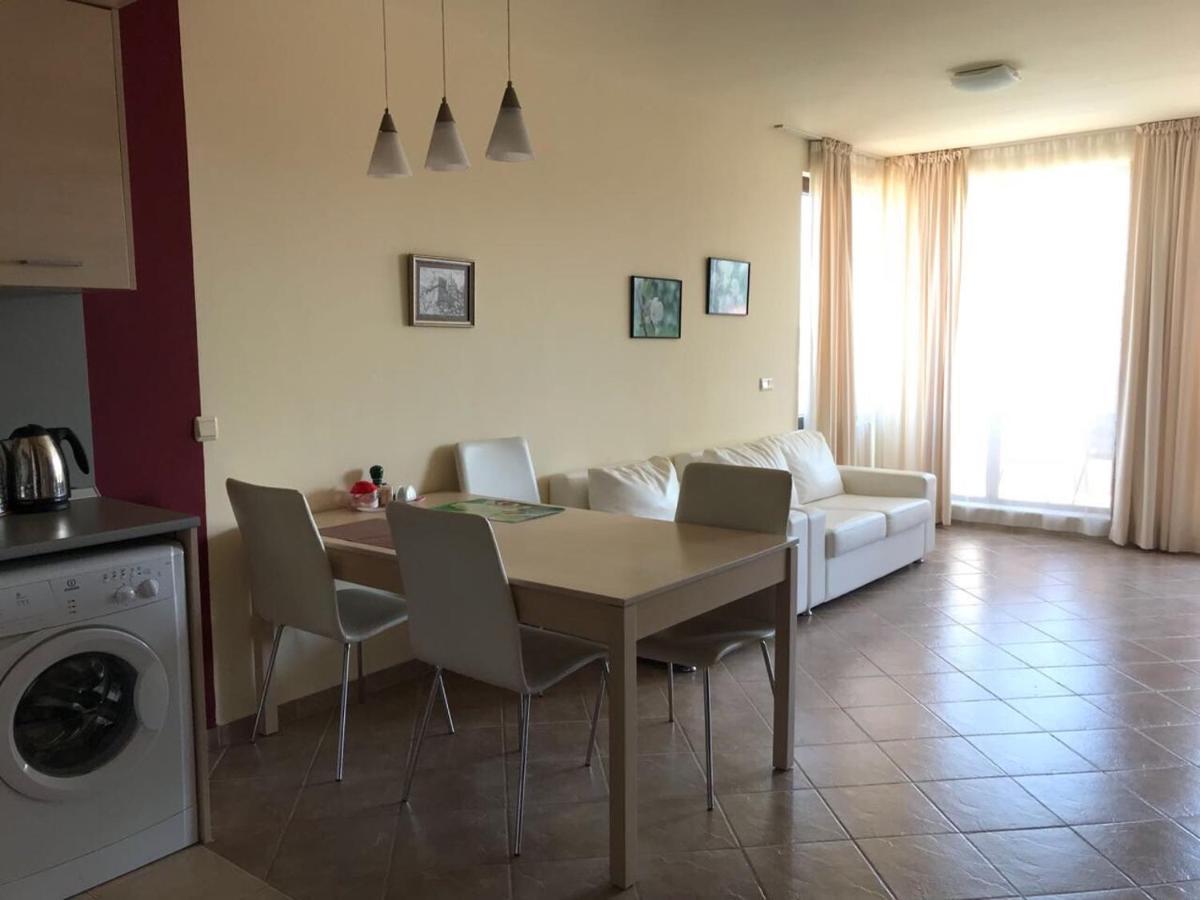 Apartment 2Br, Тристаен In Complex Green Life Sozopol Exteriör bild