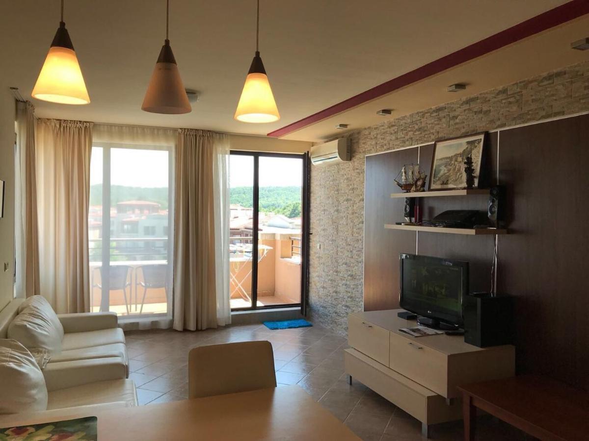 Apartment 2Br, Тристаен In Complex Green Life Sozopol Exteriör bild