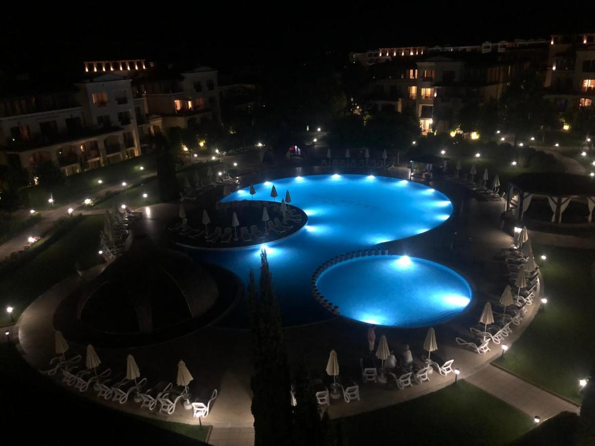 Apartment 2Br, Тристаен In Complex Green Life Sozopol Exteriör bild