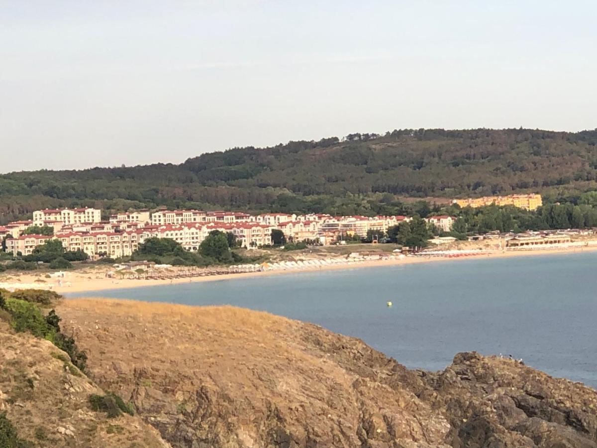 Apartment 2Br, Тристаен In Complex Green Life Sozopol Exteriör bild